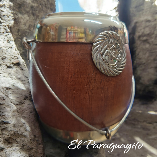 Mate algarrobo pequeño alpaca base y virola con dije